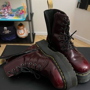 Dr Martens V Jadon II Platform Vegan Boot Cherry Red Oxford Rub Off Burnished
